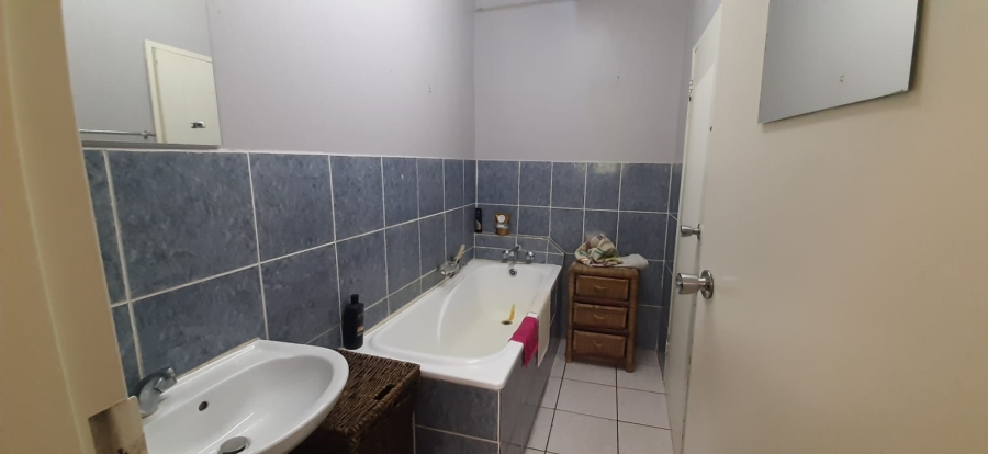 6 Bedroom Property for Sale in Heatherdale AH Gauteng