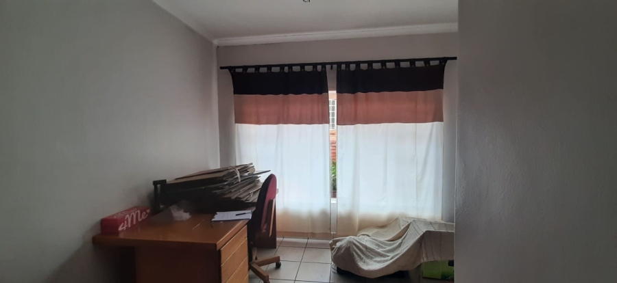 6 Bedroom Property for Sale in Heatherdale AH Gauteng