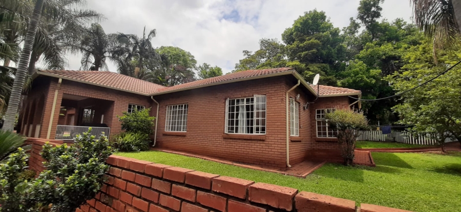 6 Bedroom Property for Sale in Heatherdale AH Gauteng