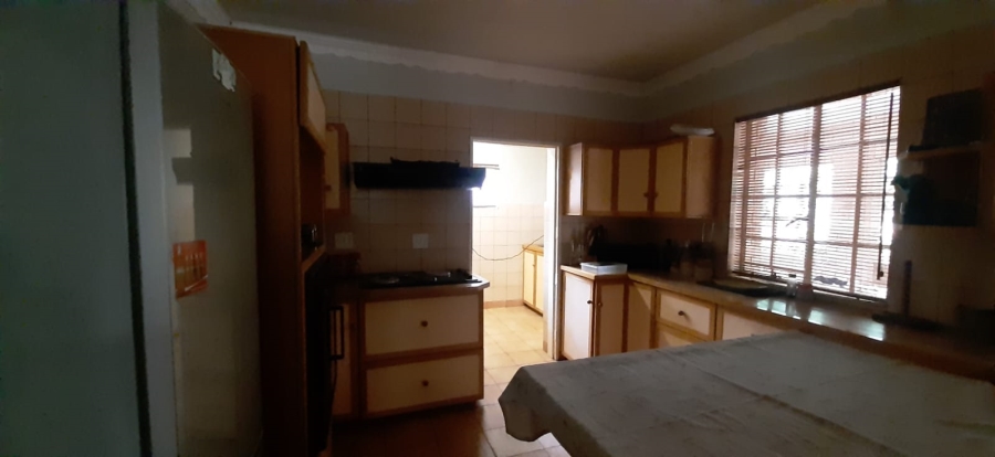 6 Bedroom Property for Sale in Heatherdale AH Gauteng