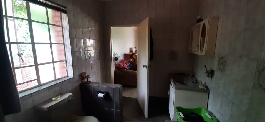 6 Bedroom Property for Sale in Heatherdale AH Gauteng