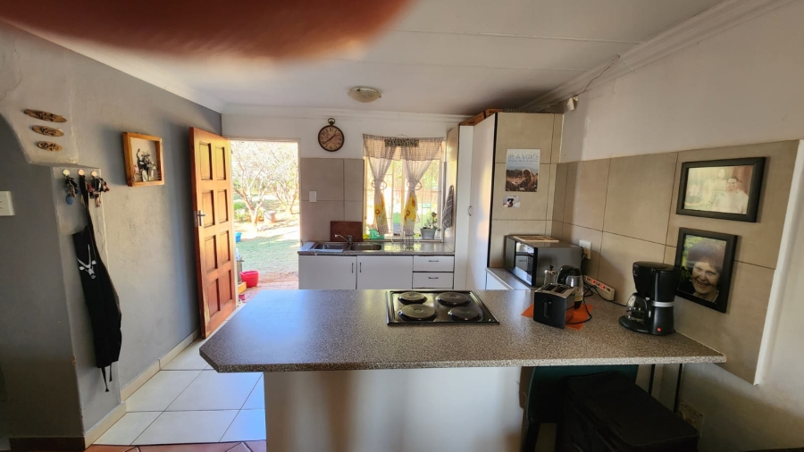 6 Bedroom Property for Sale in Heatherdale AH Gauteng