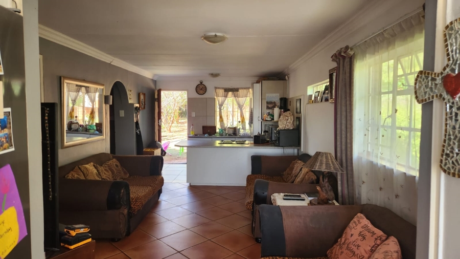 6 Bedroom Property for Sale in Heatherdale AH Gauteng