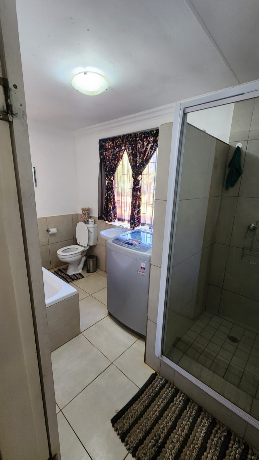 6 Bedroom Property for Sale in Heatherdale AH Gauteng