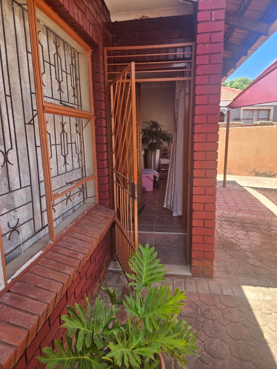 3 Bedroom Property for Sale in Soshanguve K Gauteng