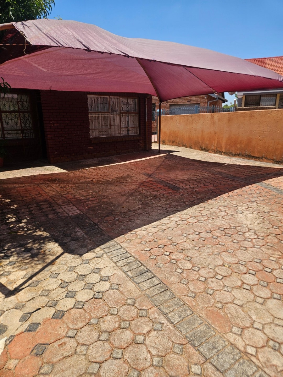 3 Bedroom Property for Sale in Soshanguve K Gauteng
