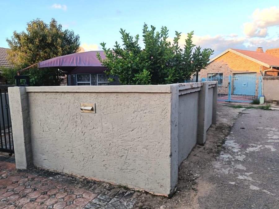 3 Bedroom Property for Sale in Soshanguve K Gauteng