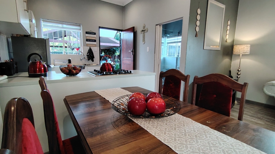 6 Bedroom Property for Sale in Raslouw Gauteng