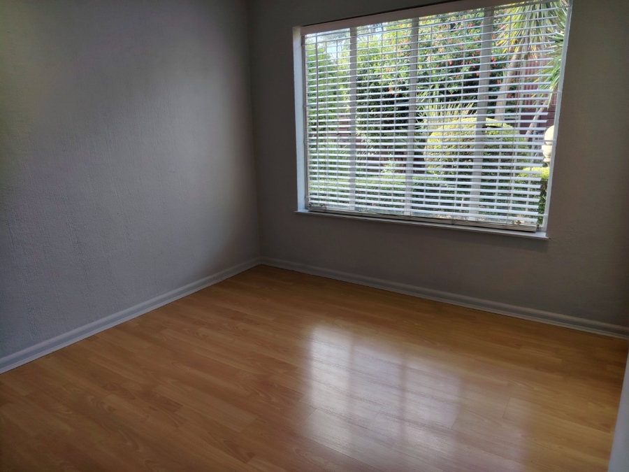 6 Bedroom Property for Sale in Wierda Park Gauteng