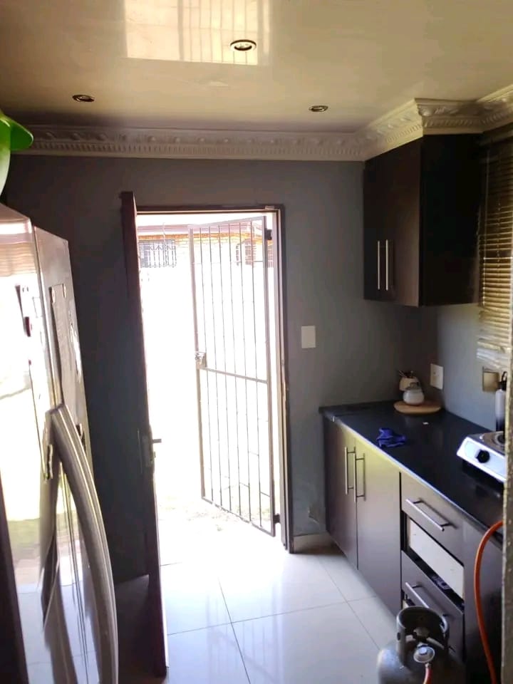 3 Bedroom Property for Sale in Crystal Park Gauteng