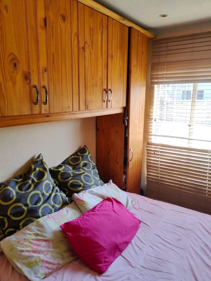 3 Bedroom Property for Sale in Crystal Park Gauteng