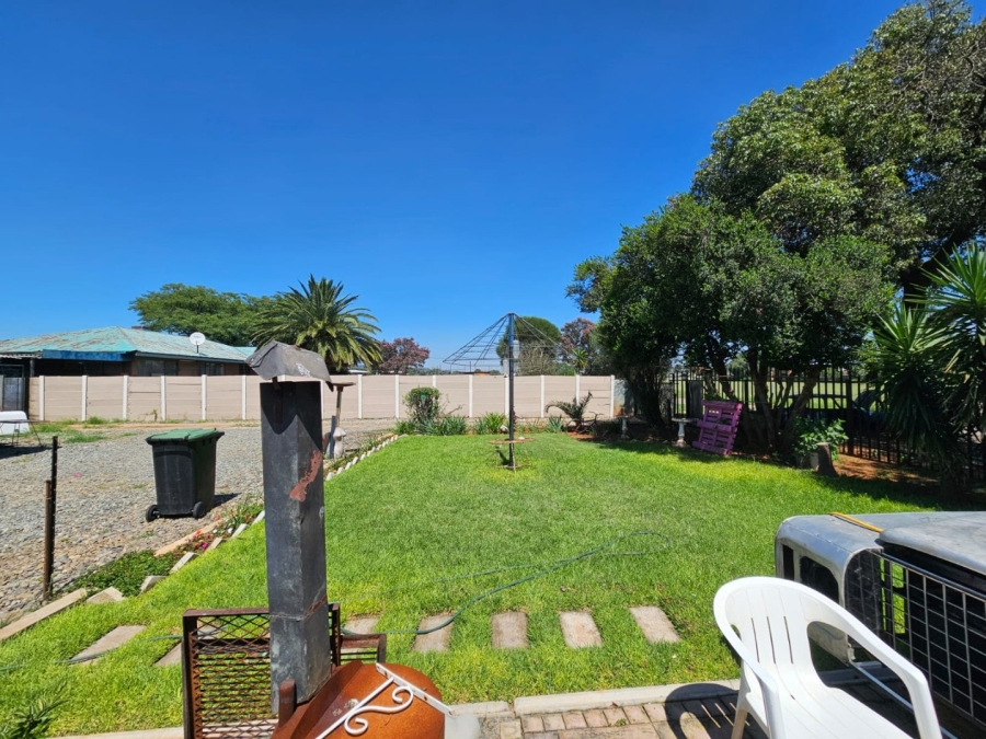 4 Bedroom Property for Sale in Daggafontein Gauteng