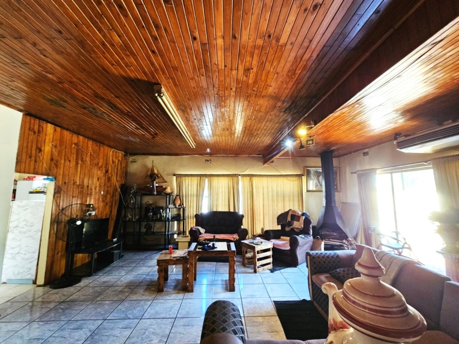 4 Bedroom Property for Sale in Daggafontein Gauteng