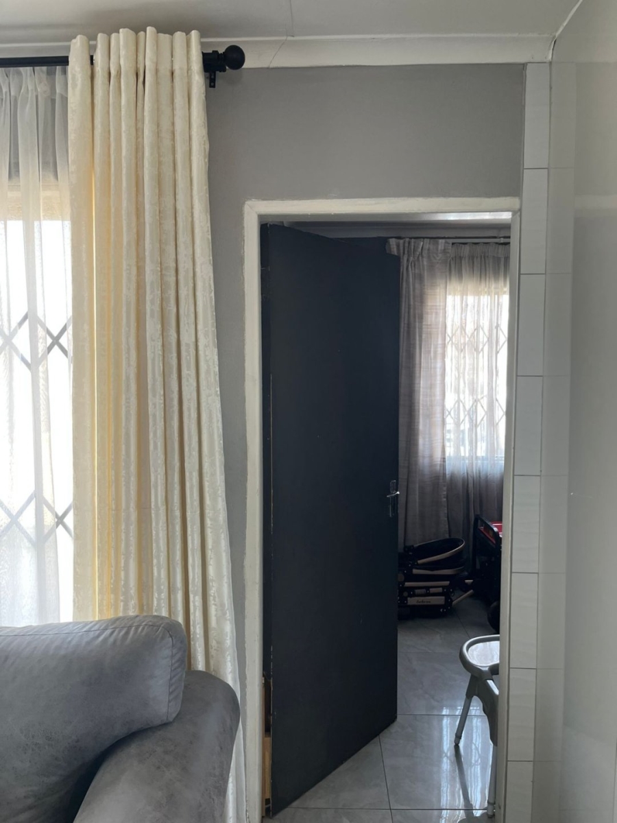 3 Bedroom Property for Sale in Dawn Park Gauteng