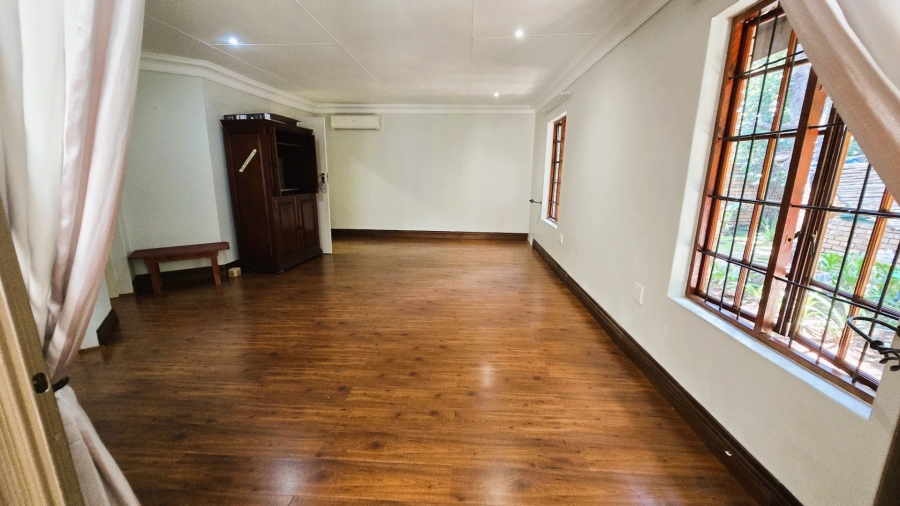 3 Bedroom Property for Sale in Faerie Glen Gauteng