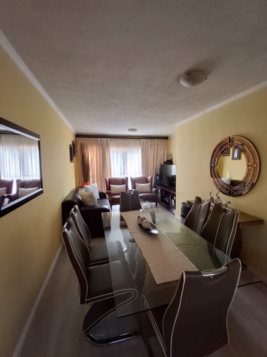 2 Bedroom Property for Sale in Annlin-wes Gauteng