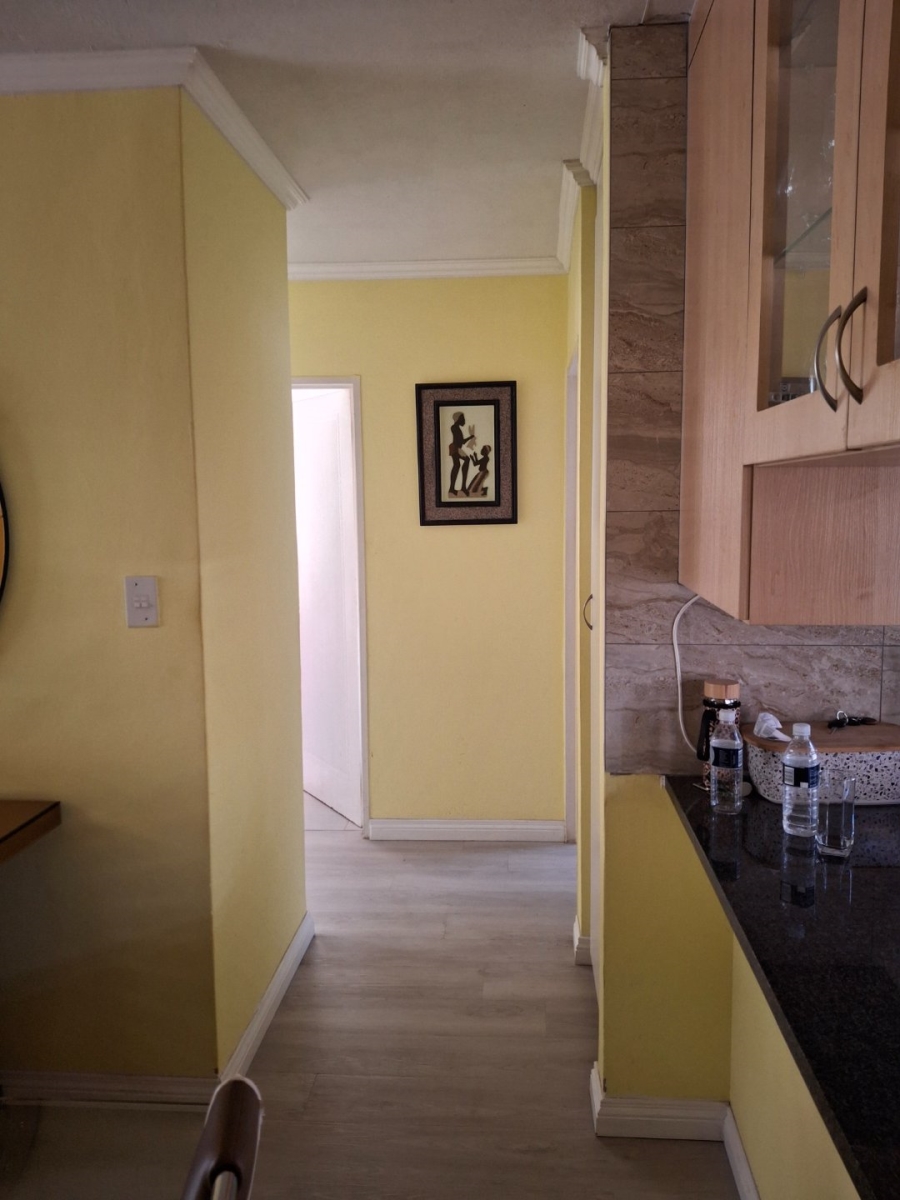 2 Bedroom Property for Sale in Annlin-wes Gauteng