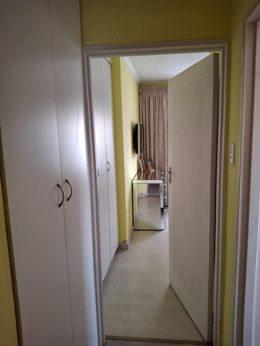 2 Bedroom Property for Sale in Annlin-wes Gauteng