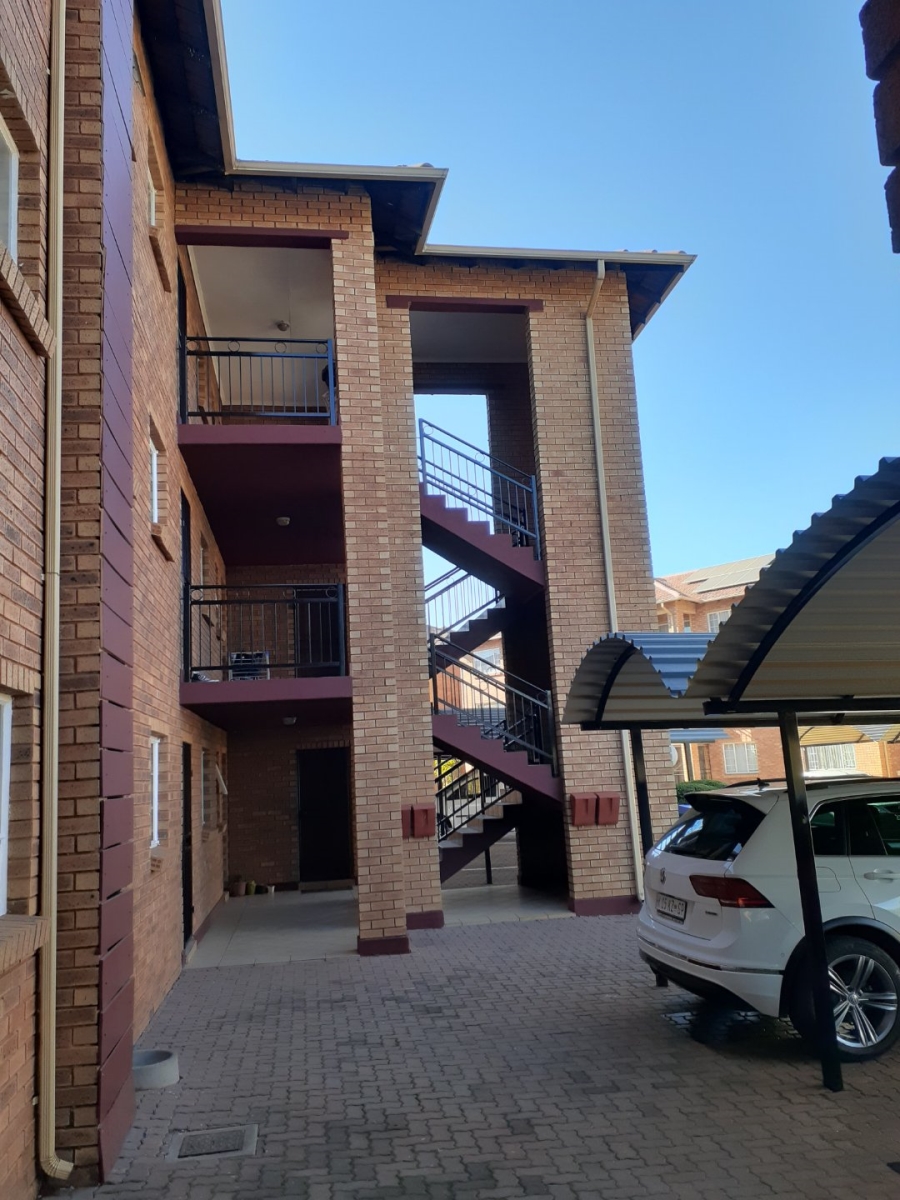 2 Bedroom Property for Sale in Annlin-wes Gauteng