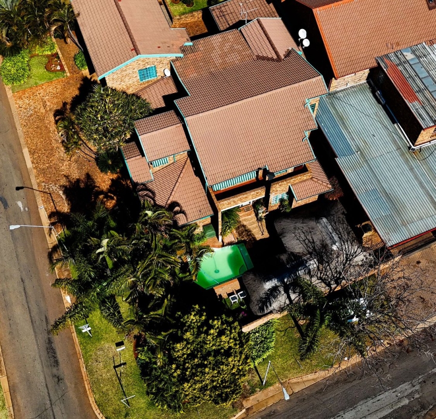 5 Bedroom Property for Sale in Montana Park Gauteng