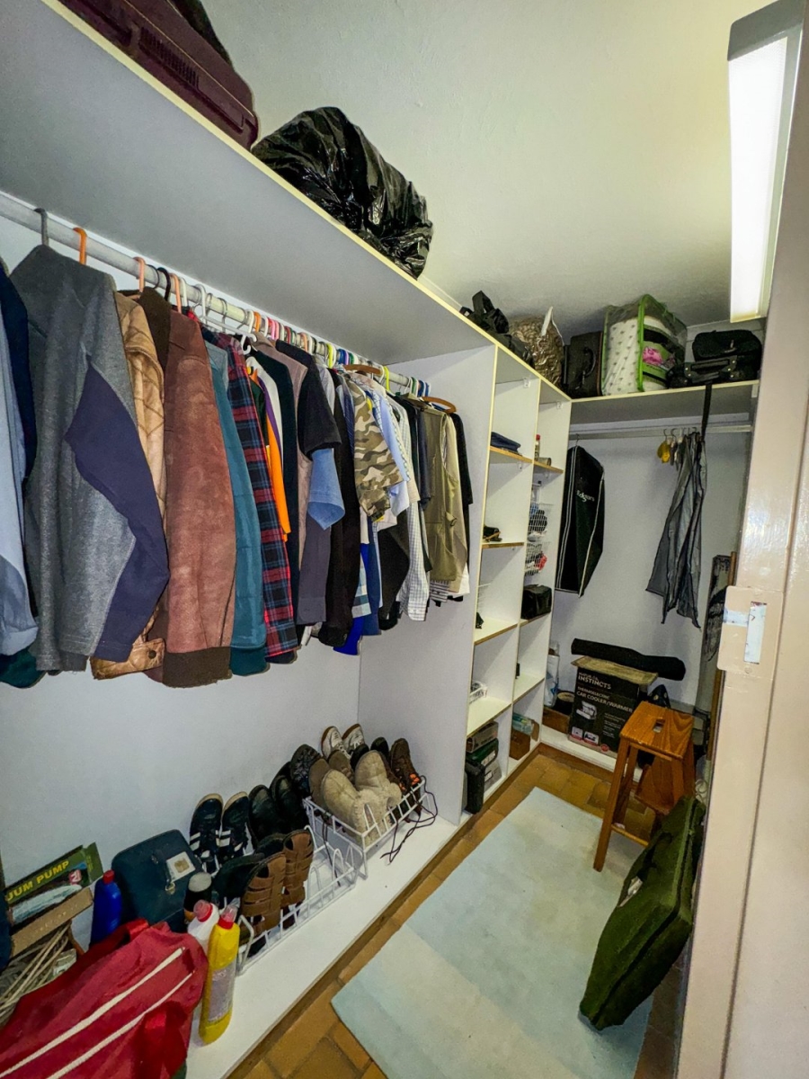 5 Bedroom Property for Sale in Montana Park Gauteng