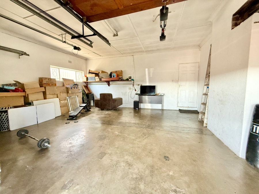 4 Bedroom Property for Sale in Brackenhurst Gauteng