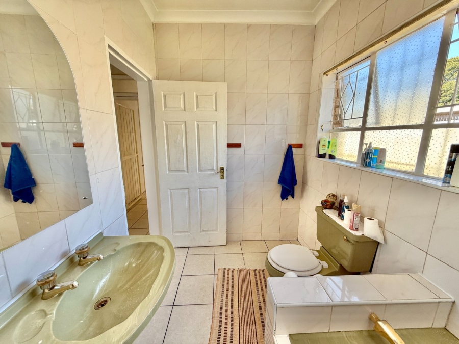 4 Bedroom Property for Sale in Brackenhurst Gauteng