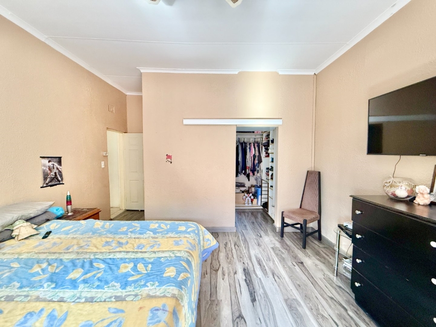 4 Bedroom Property for Sale in Brackenhurst Gauteng