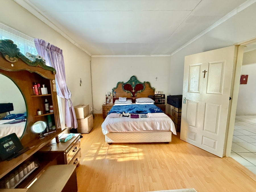 4 Bedroom Property for Sale in Brackenhurst Gauteng