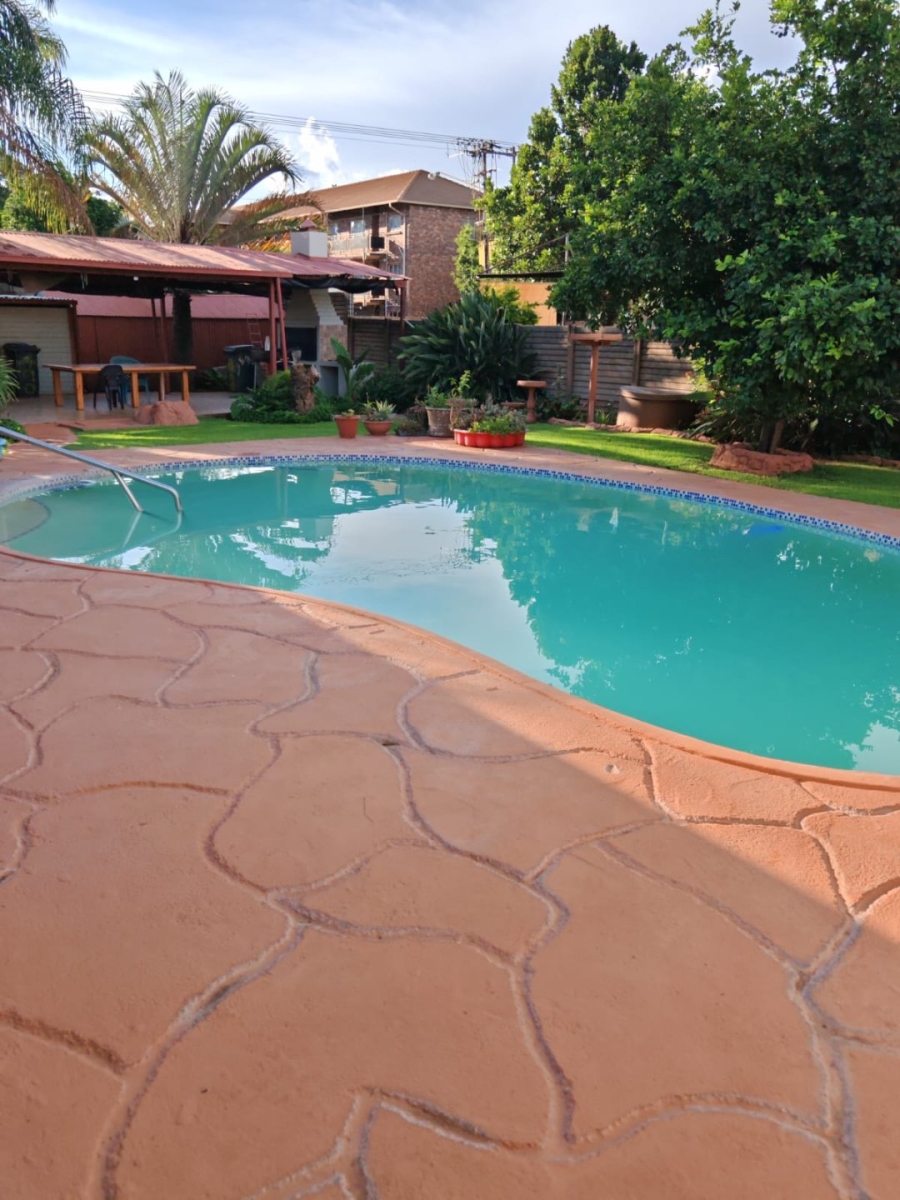 9 Bedroom Property for Sale in Pretoria North Gauteng