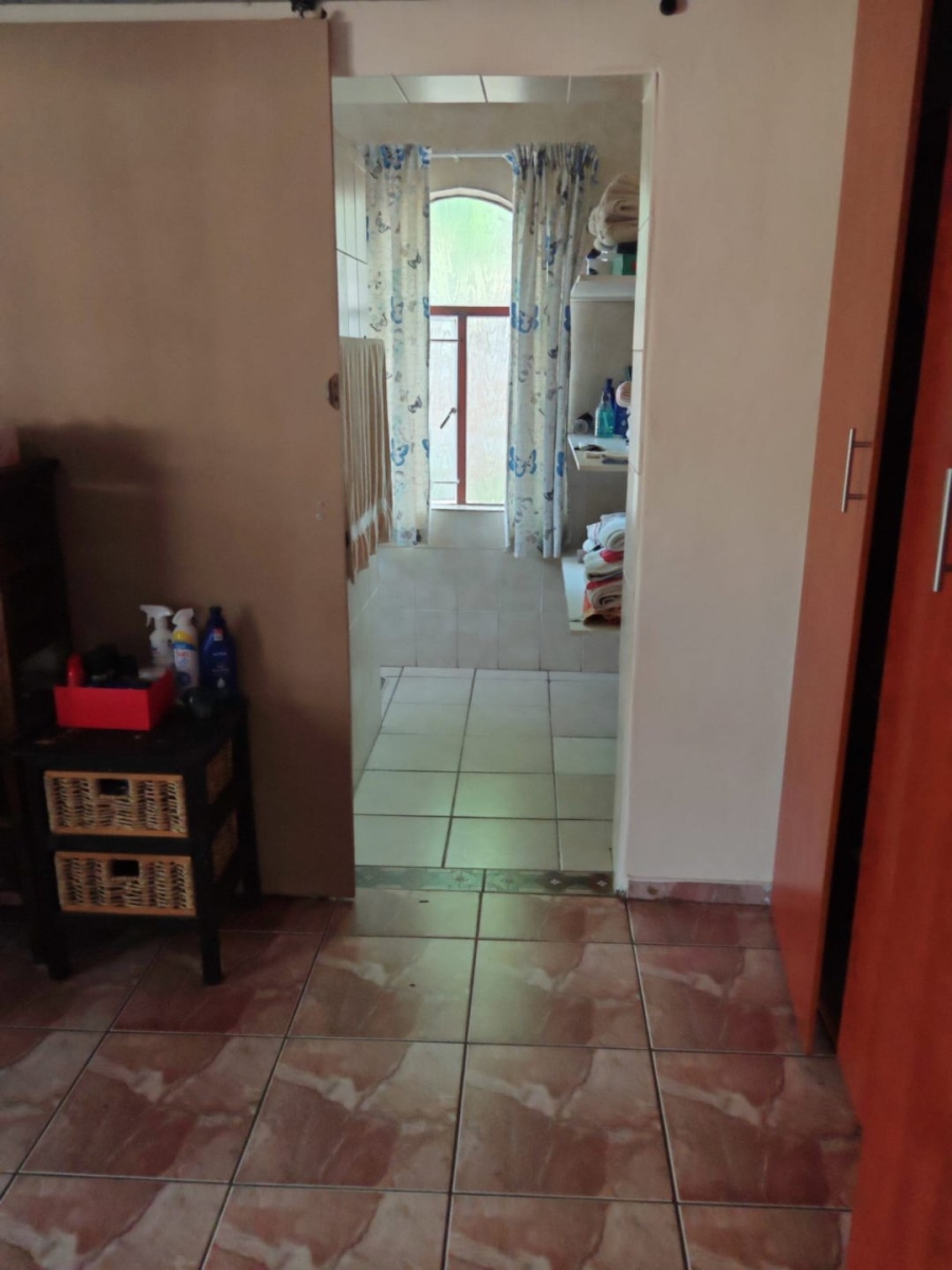 9 Bedroom Property for Sale in Pretoria North Gauteng