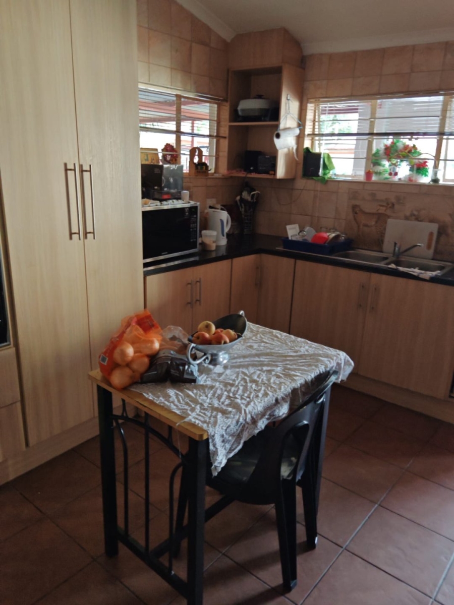 9 Bedroom Property for Sale in Pretoria North Gauteng