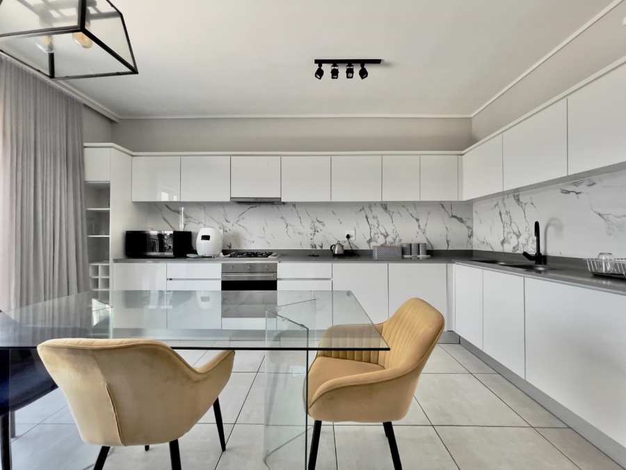 To Let 2 Bedroom Property for Rent in The Polofields Gauteng