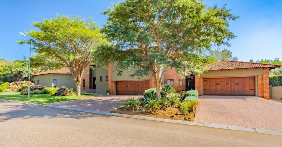 5 Bedroom Property for Sale in Silver Lakes Gauteng