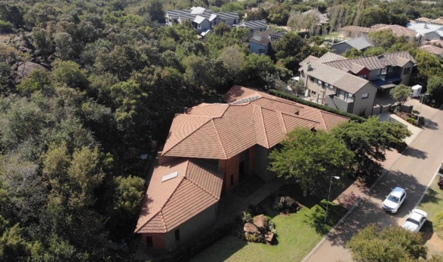 5 Bedroom Property for Sale in Silver Lakes Gauteng