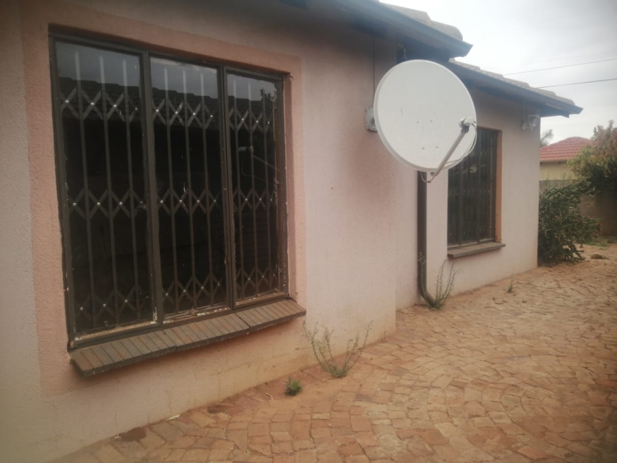 2 Bedroom Property for Sale in The Orchards Gauteng