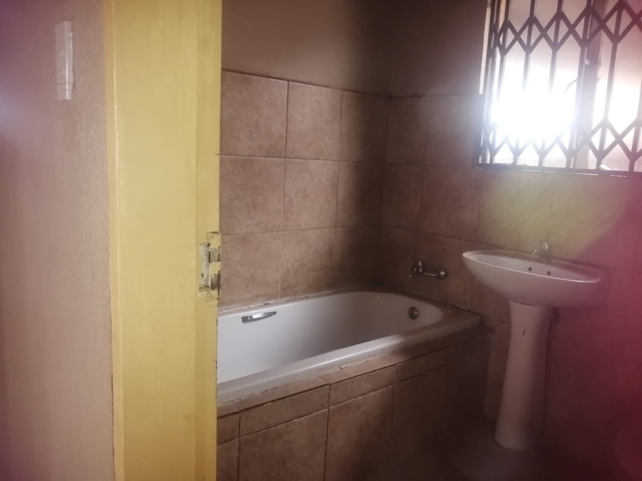 2 Bedroom Property for Sale in The Orchards Gauteng