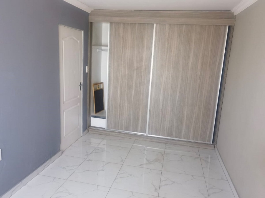 5 Bedroom Property for Sale in Alliance Gauteng