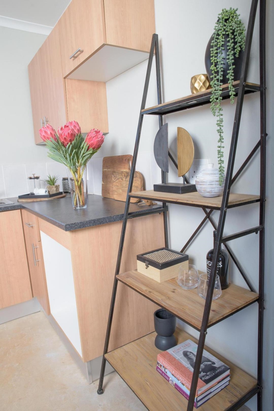 2 Bedroom Property for Sale in Dawn Park Gauteng