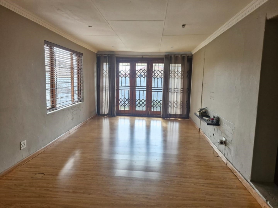 To Let 3 Bedroom Property for Rent in Highlands North Gauteng