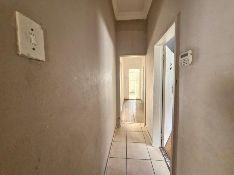 To Let 3 Bedroom Property for Rent in Highlands North Gauteng