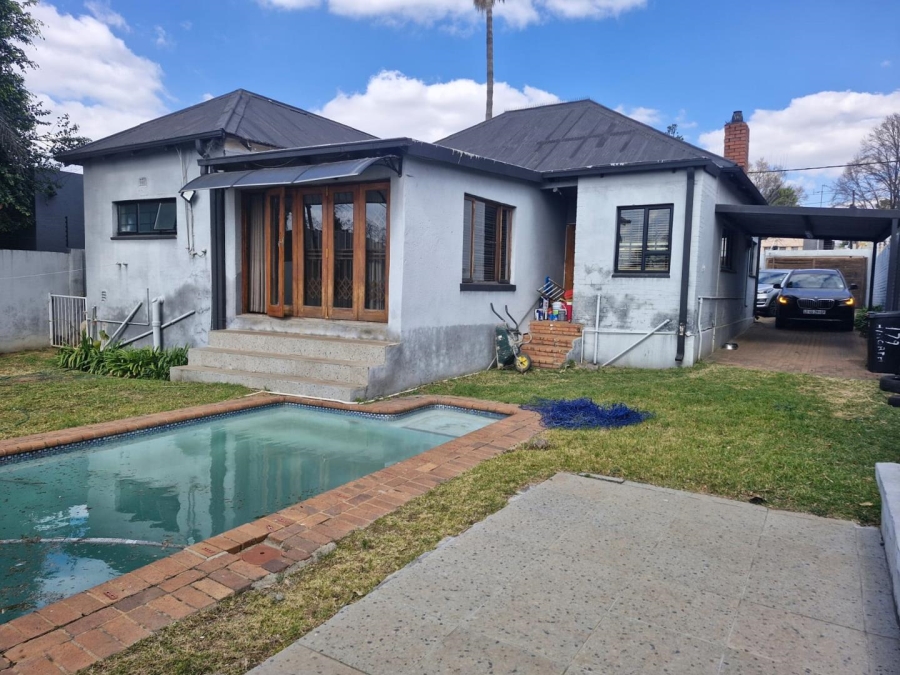 To Let 3 Bedroom Property for Rent in Highlands North Gauteng