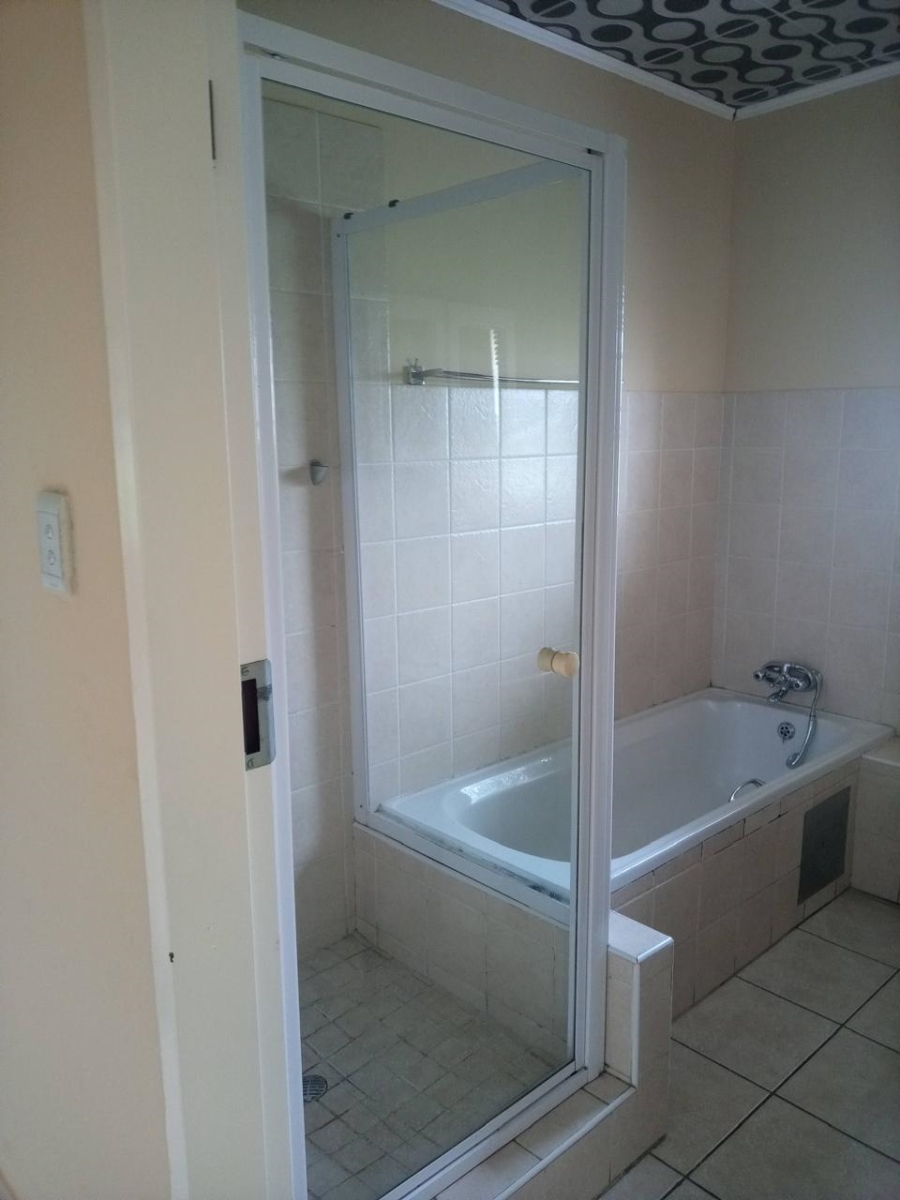 2 Bedroom Property for Sale in Germiston Central Gauteng