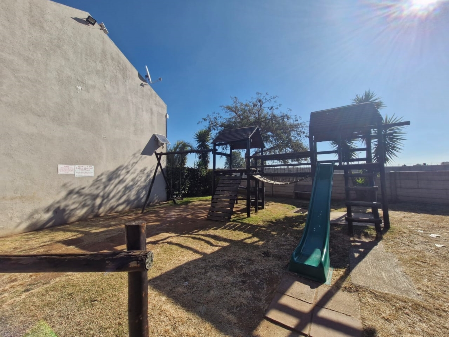 2 Bedroom Property for Sale in Impala Park Gauteng