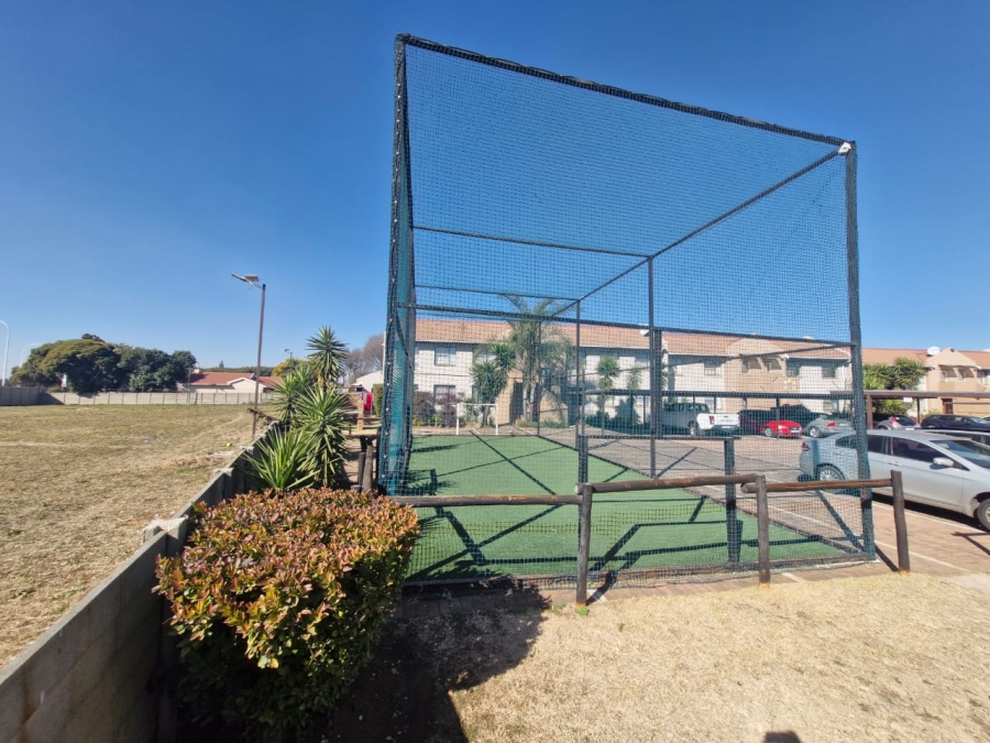 2 Bedroom Property for Sale in Impala Park Gauteng