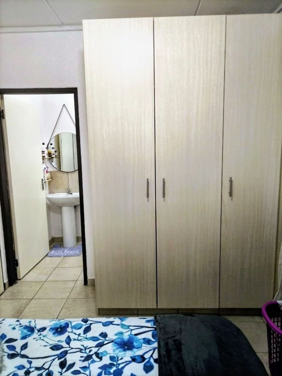 1 Bedroom Property for Sale in Witfield Gauteng