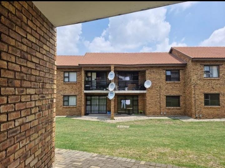 1 Bedroom Property for Sale in Witfield Gauteng