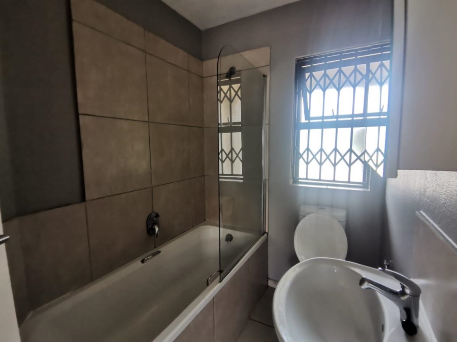 2 Bedroom Property for Sale in The Stewards Gauteng