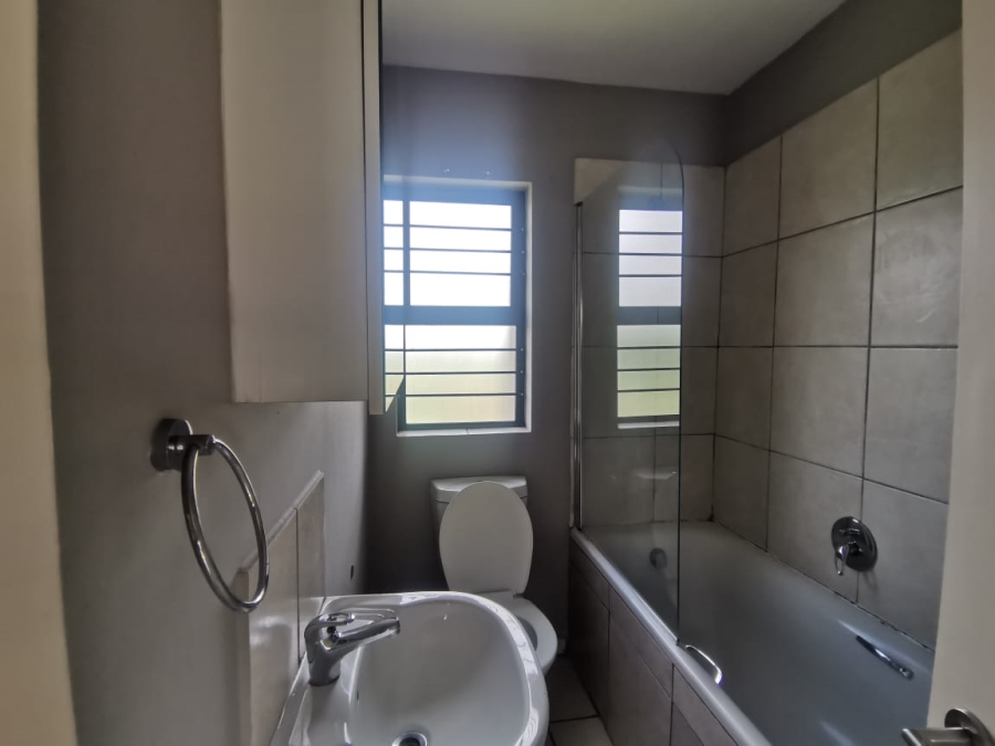 2 Bedroom Property for Sale in The Stewards Gauteng