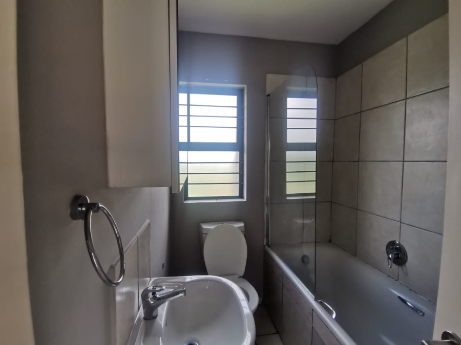 2 Bedroom Property for Sale in The Stewards Gauteng